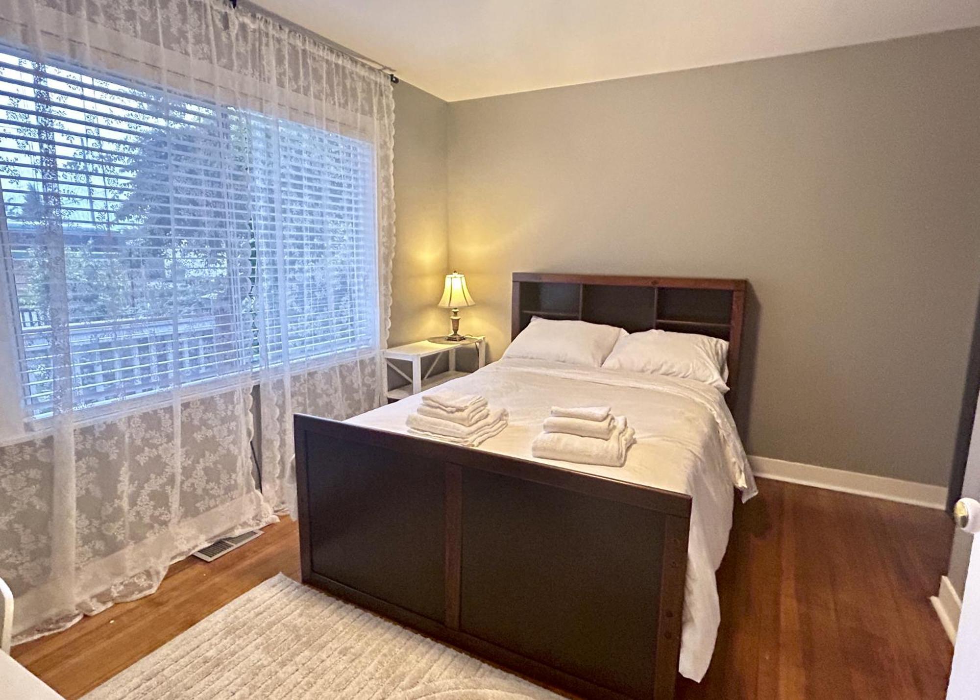 Airport-Yvr Guesthouse Ричмонд Экстерьер фото