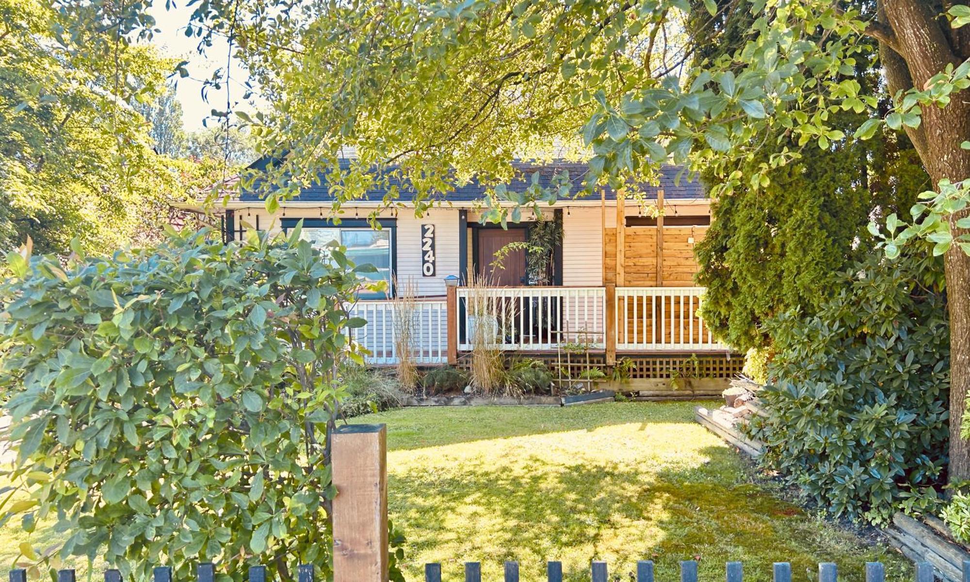 Airport-Yvr Guesthouse Ричмонд Экстерьер фото